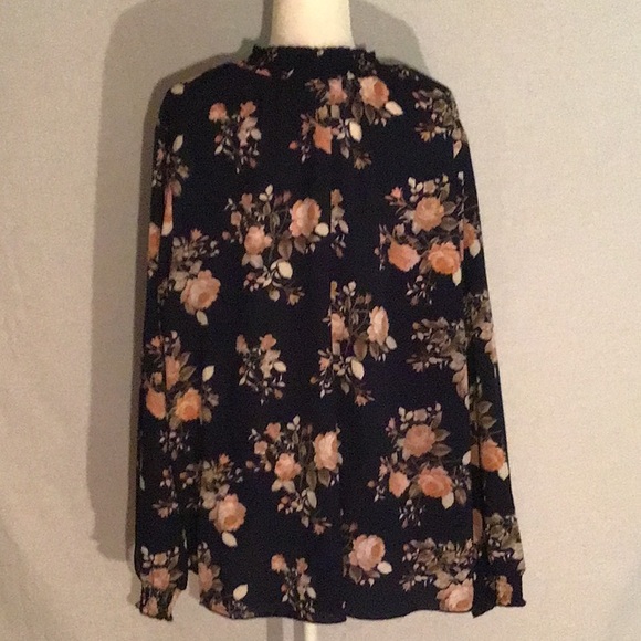 BELLE TWEED plus size blouse - Picture 4 of 9